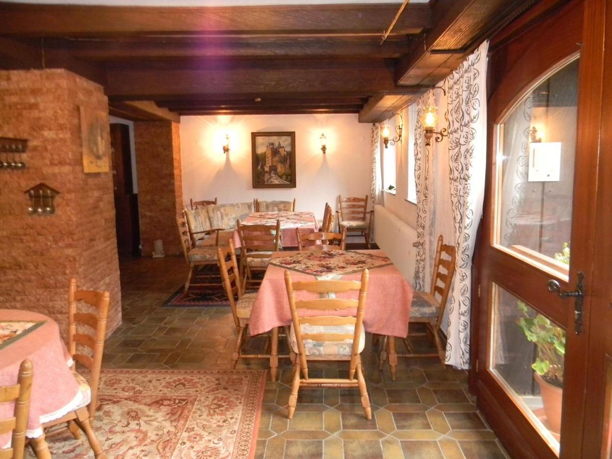 Bed and Breakfast Gastehaus Am Calmont Ediger-Eller Esterno foto