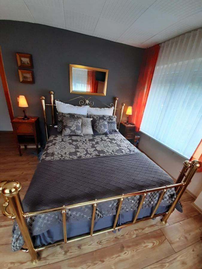 Bed and Breakfast Gastehaus Am Calmont Ediger-Eller Esterno foto